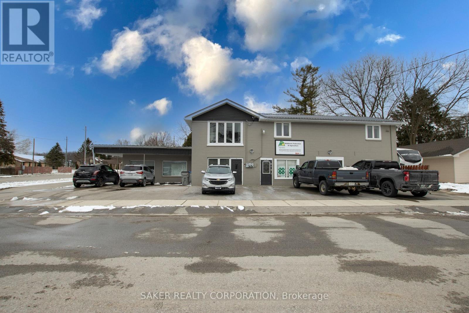 633 Lions Park Drive, Strathroy-Caradoc, Ontario  N0L 1W0 - Photo 7 - X12930074