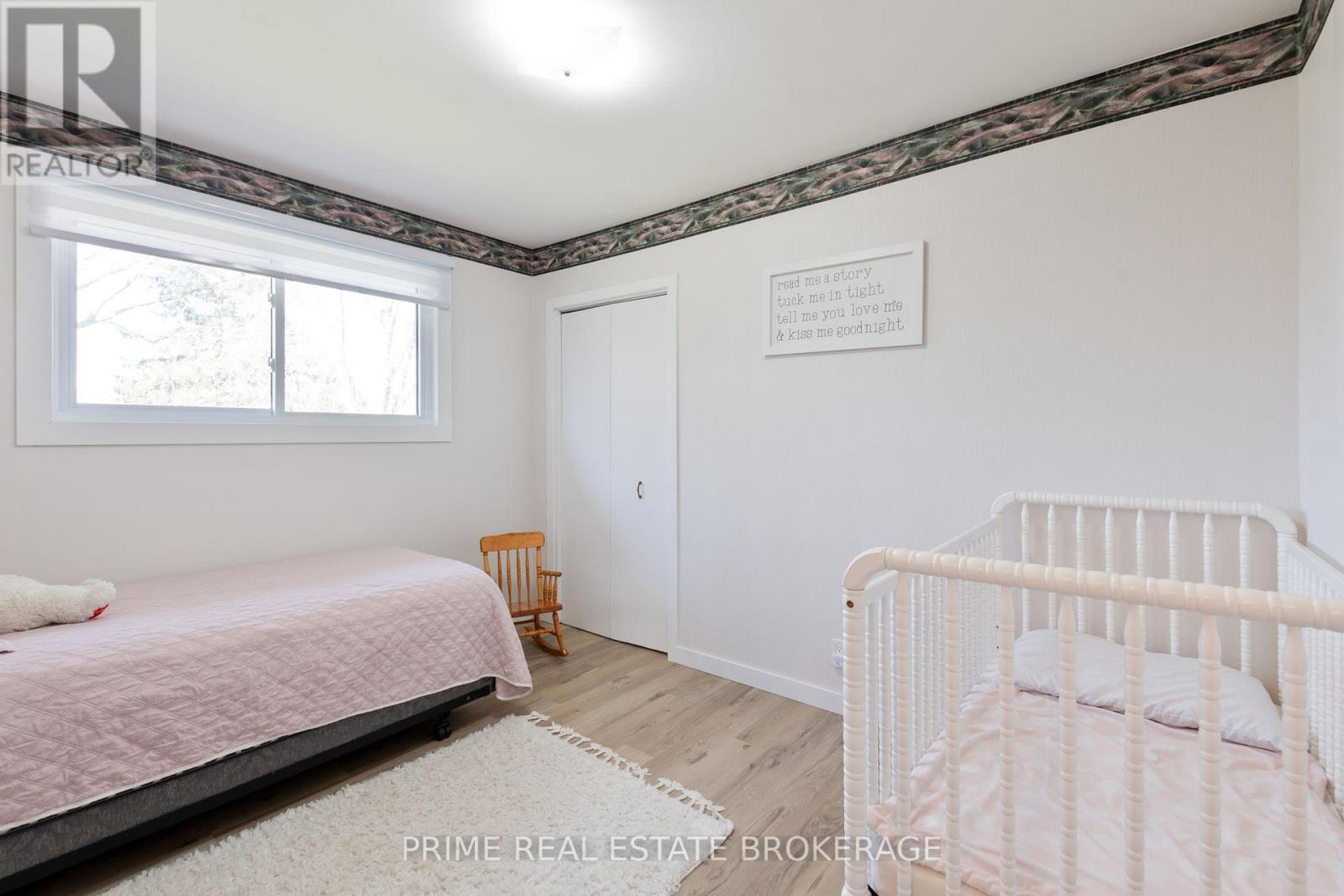 204 Evandale Street, West Elgin, Ontario  N0L 2P0 - Photo 13 - X12930080