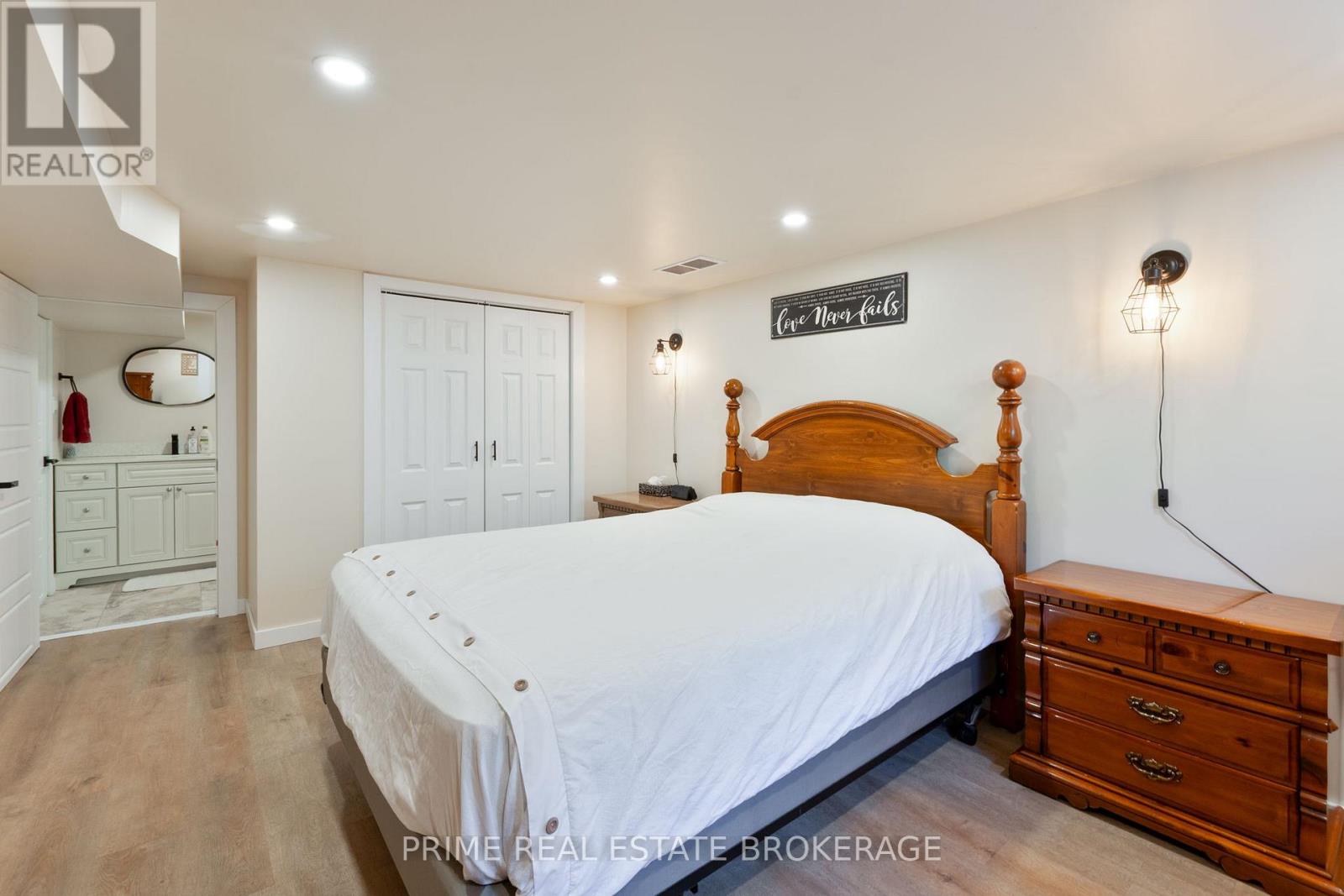 204 Evandale Street, West Elgin, Ontario  N0L 2P0 - Photo 22 - X12930080