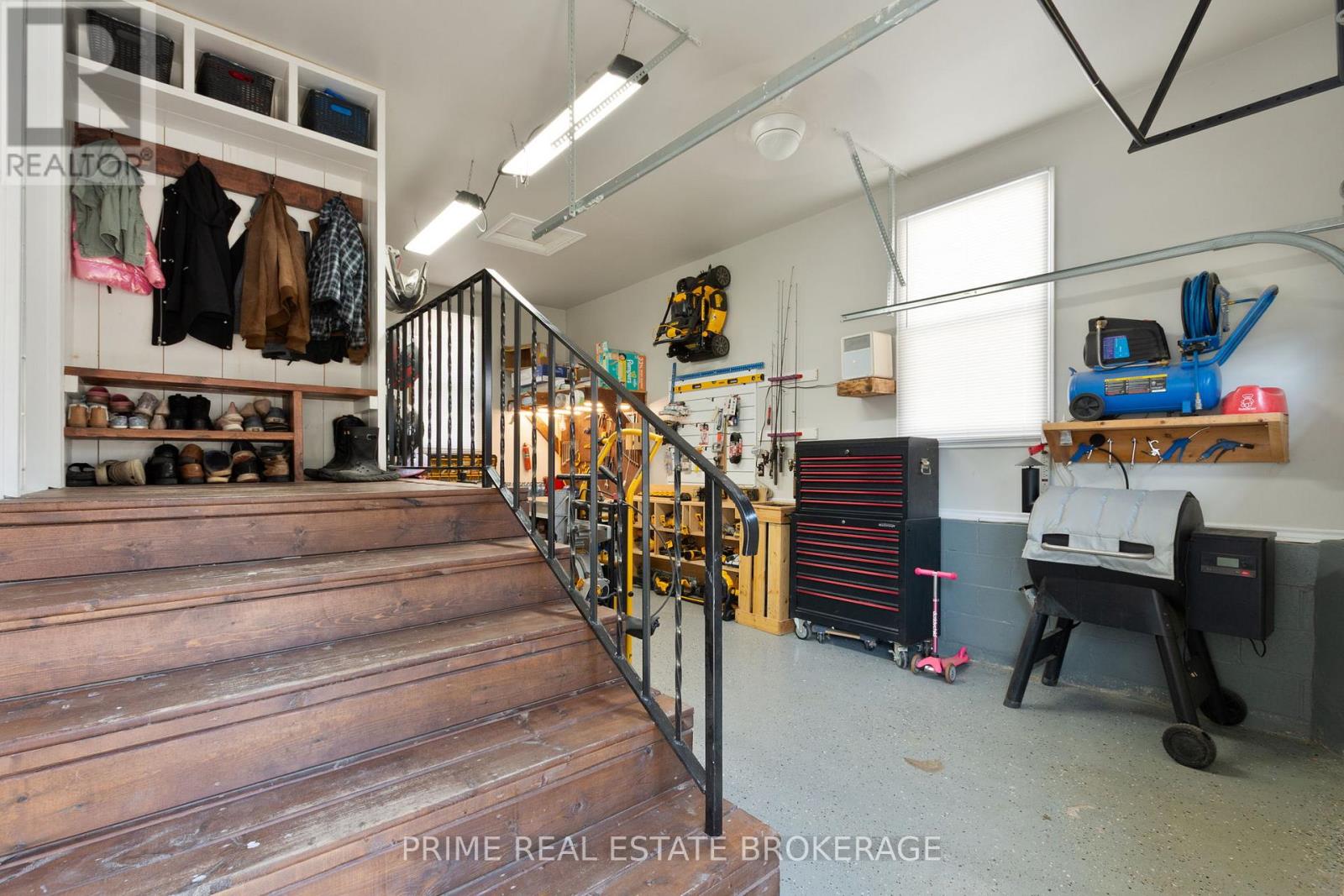 204 Evandale Street, West Elgin, Ontario  N0L 2P0 - Photo 24 - X12930080