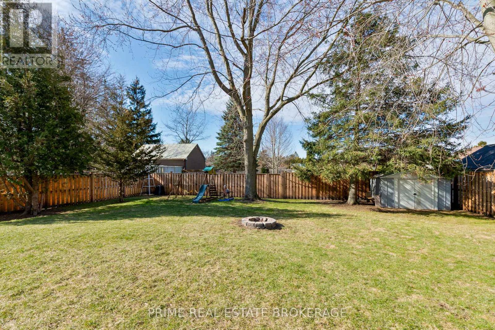 204 Evandale Street, West Elgin, Ontario  N0L 2P0 - Photo 29 - X12930080