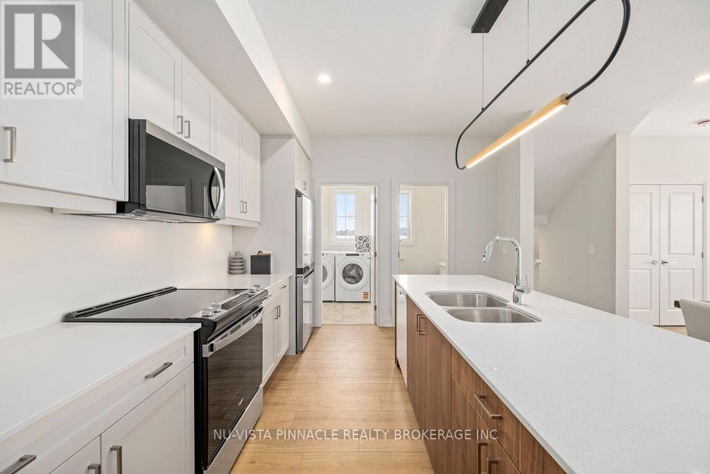 15 - 2590 Sheffield Boulevard, London South, Ontario  N6M 0G4 - Photo 8 - X12930118