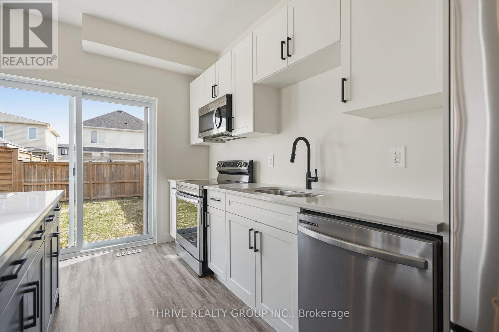 2318 Jordan Boulevard, London North, Ontario  N6G 3R5 - Photo 13 - X12930208