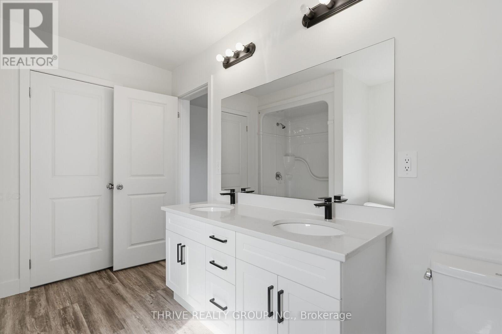 2318 Jordan Boulevard, London North, Ontario  N6G 3R5 - Photo 25 - X12930208