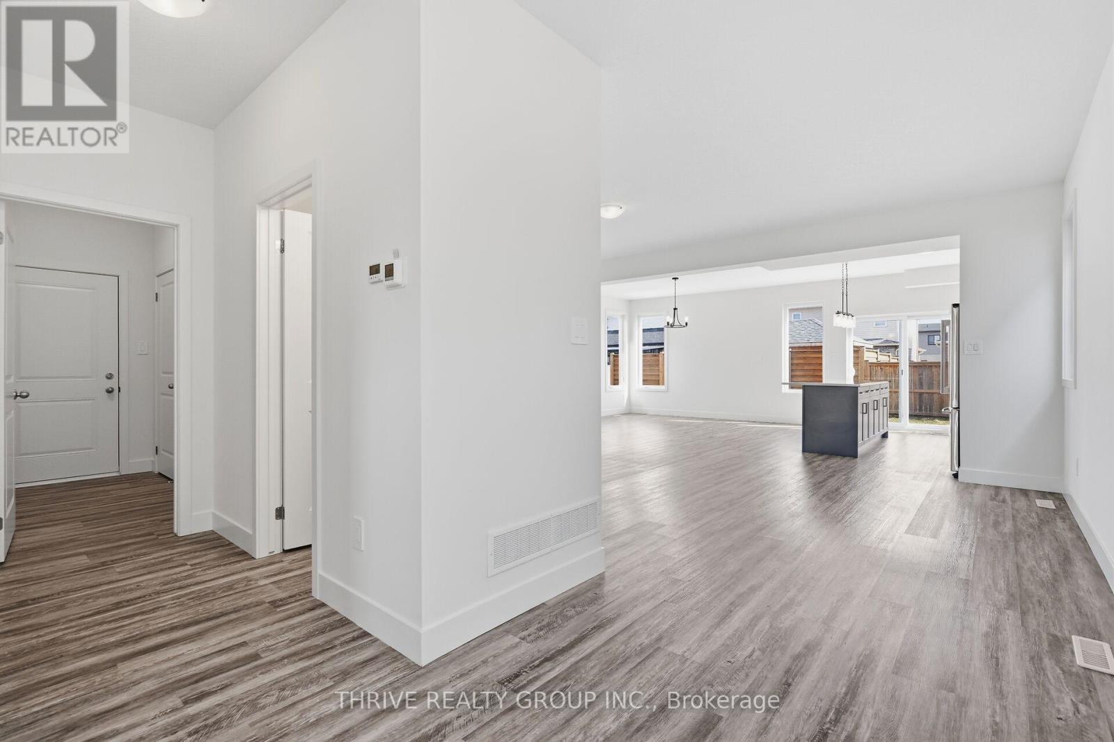 2318 Jordan Boulevard, London North, Ontario  N6G 3R5 - Photo 6 - X12930208