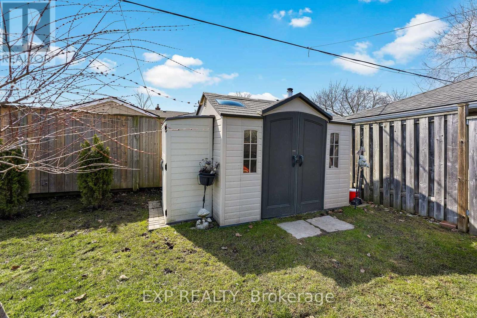 9 Parkdale Drive, Thorold, Ontario  L2V 2N5 - Photo 36 - X12930002