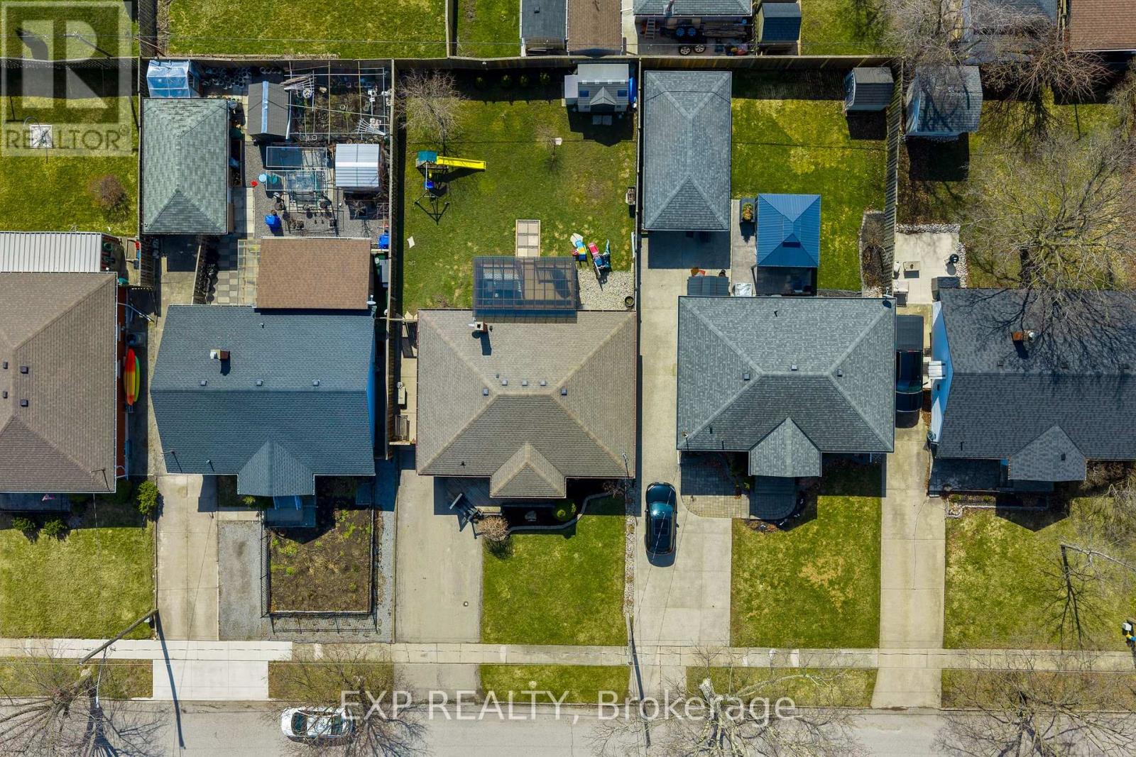 9 Parkdale Drive, Thorold (Thorold Downtown), Ontario  L2V 2N5 - Photo 41 - X12930002