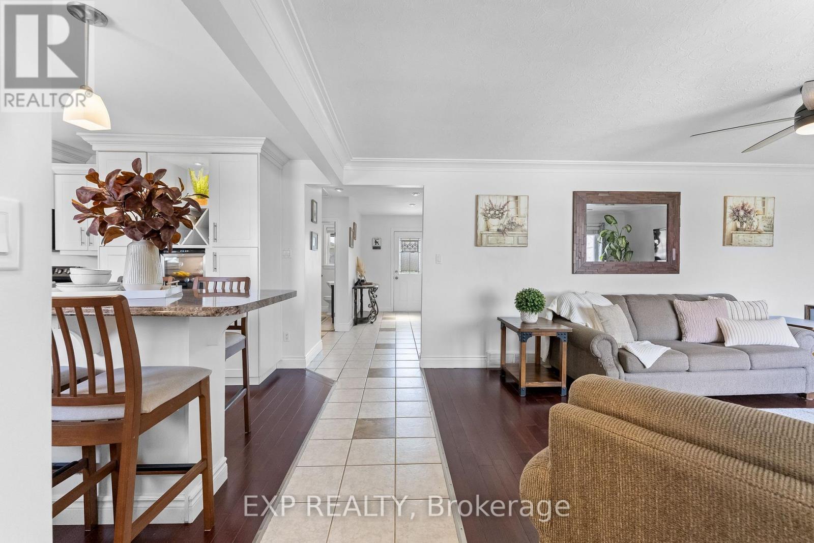 9 Parkdale Drive, Thorold, Ontario  L2V 2N5 - Photo 6 - X12930002