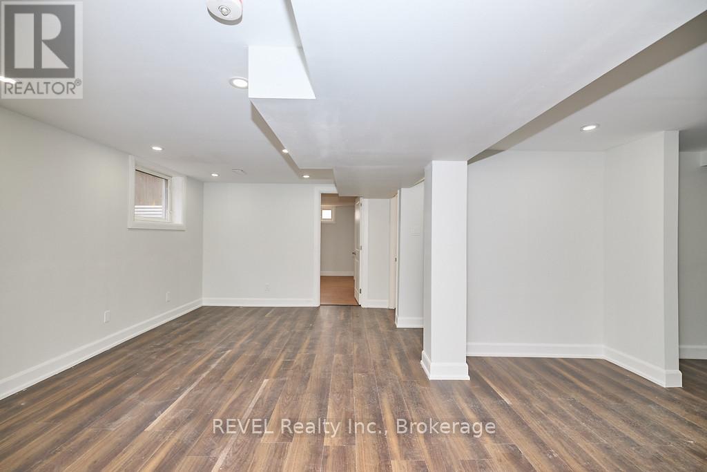 152 Parnell Street, St. Catharines, Ontario  L2M 1V5 - Photo 3 - X12930086