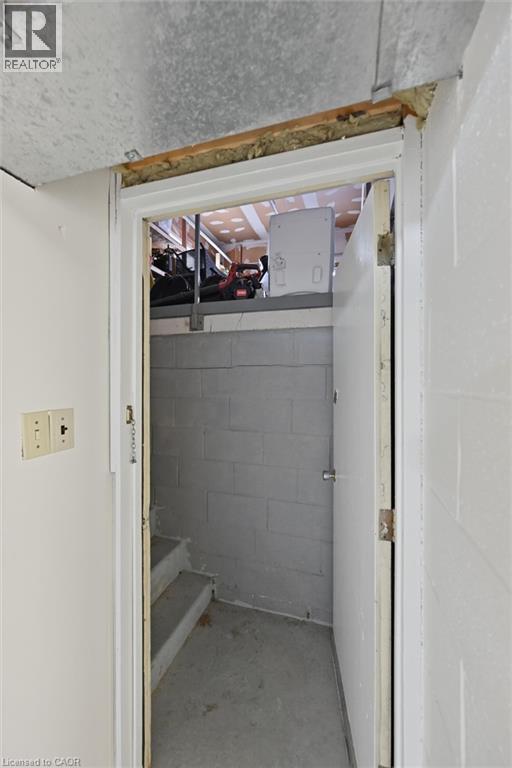 383 Cosburn Crescent, Burlington, Ontario  L7L 2W5 - Photo 39 - 40809043