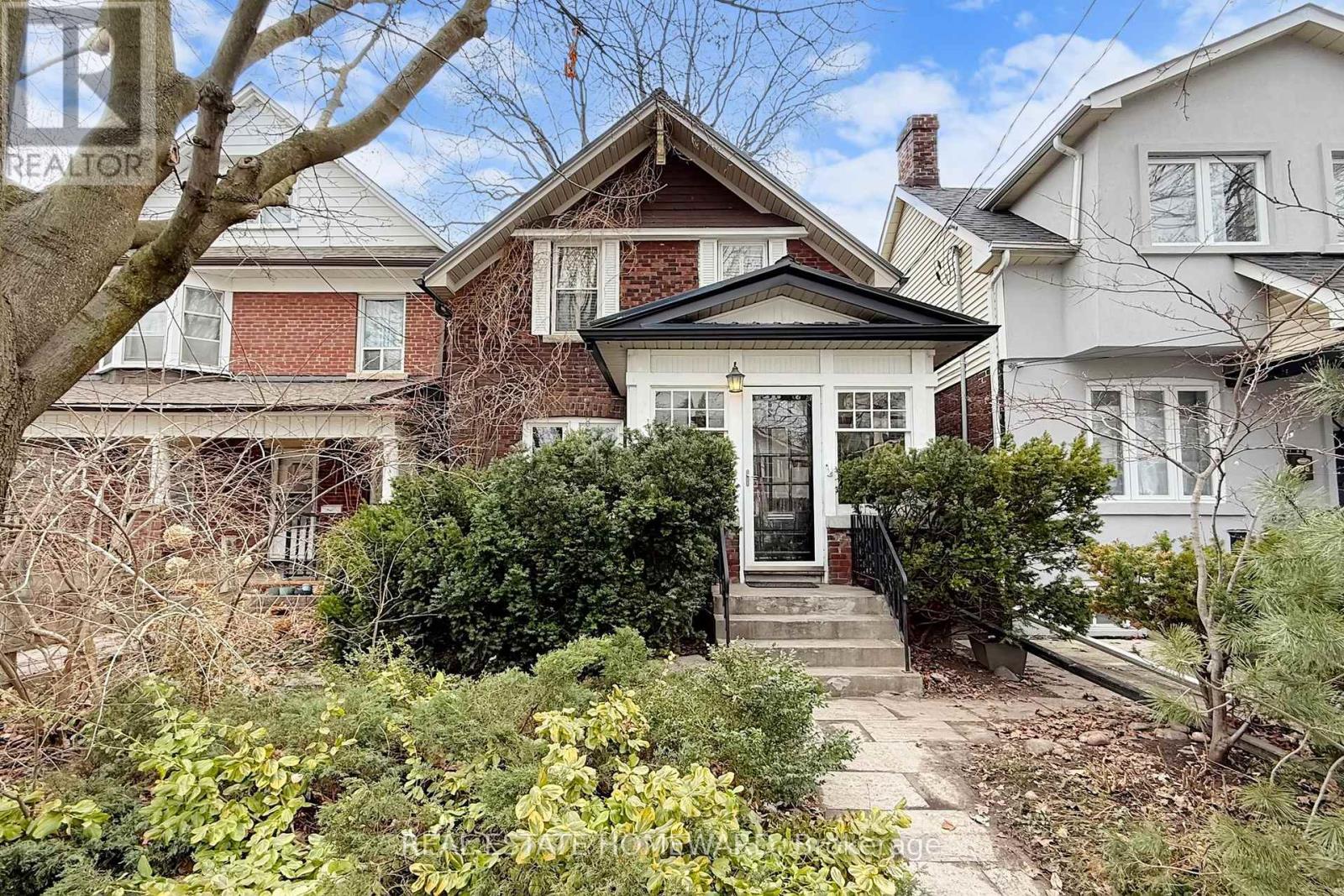 106 Dawes Road, Toronto, Ontario M4C 5B6 - Photo 3 - E12897486