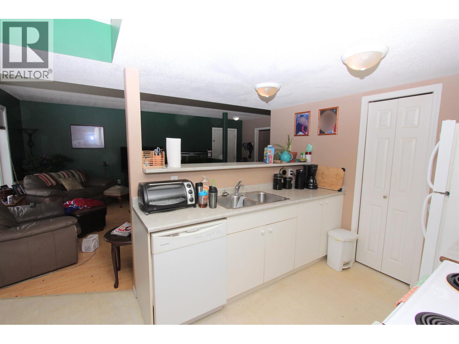 9706-9708 96 Avenue, Fort St. John, British Columbia  V1J 4N6 - Photo 8 - R3103768