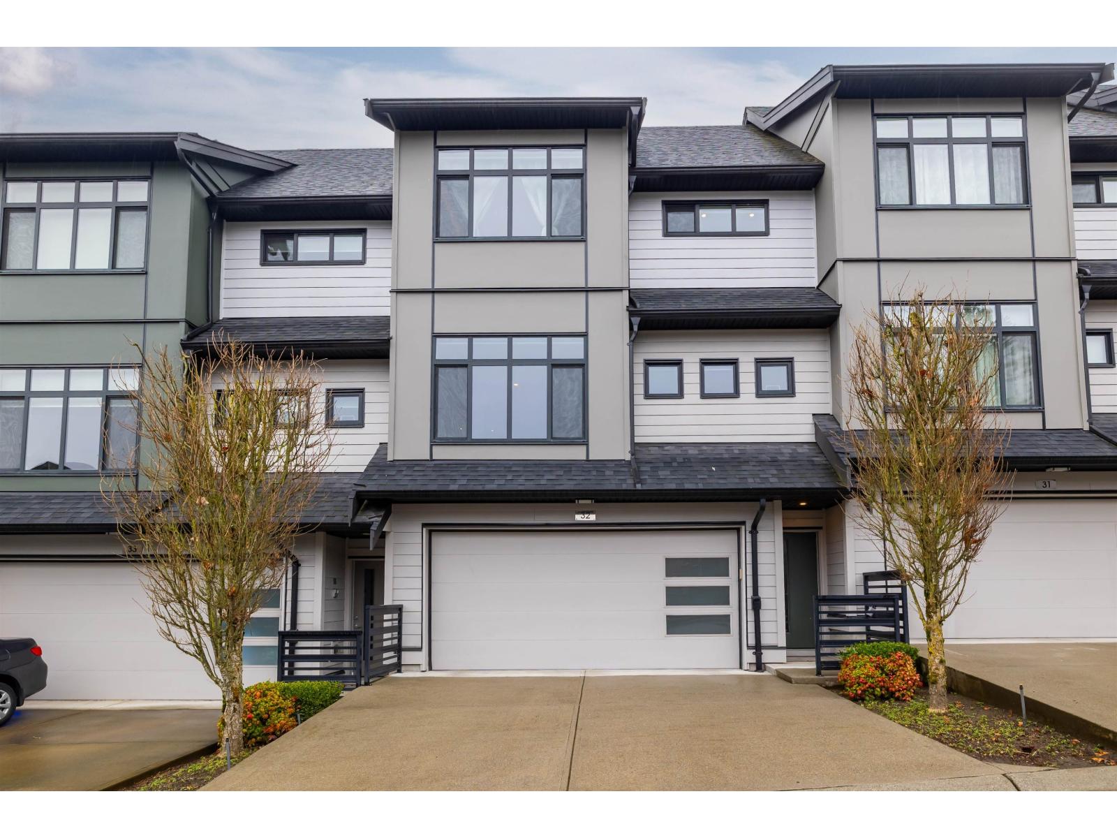 Surrey Row / Townhouse for sale:  4 bedroom 2,176 sq.ft. (Listed 2026-03-26)