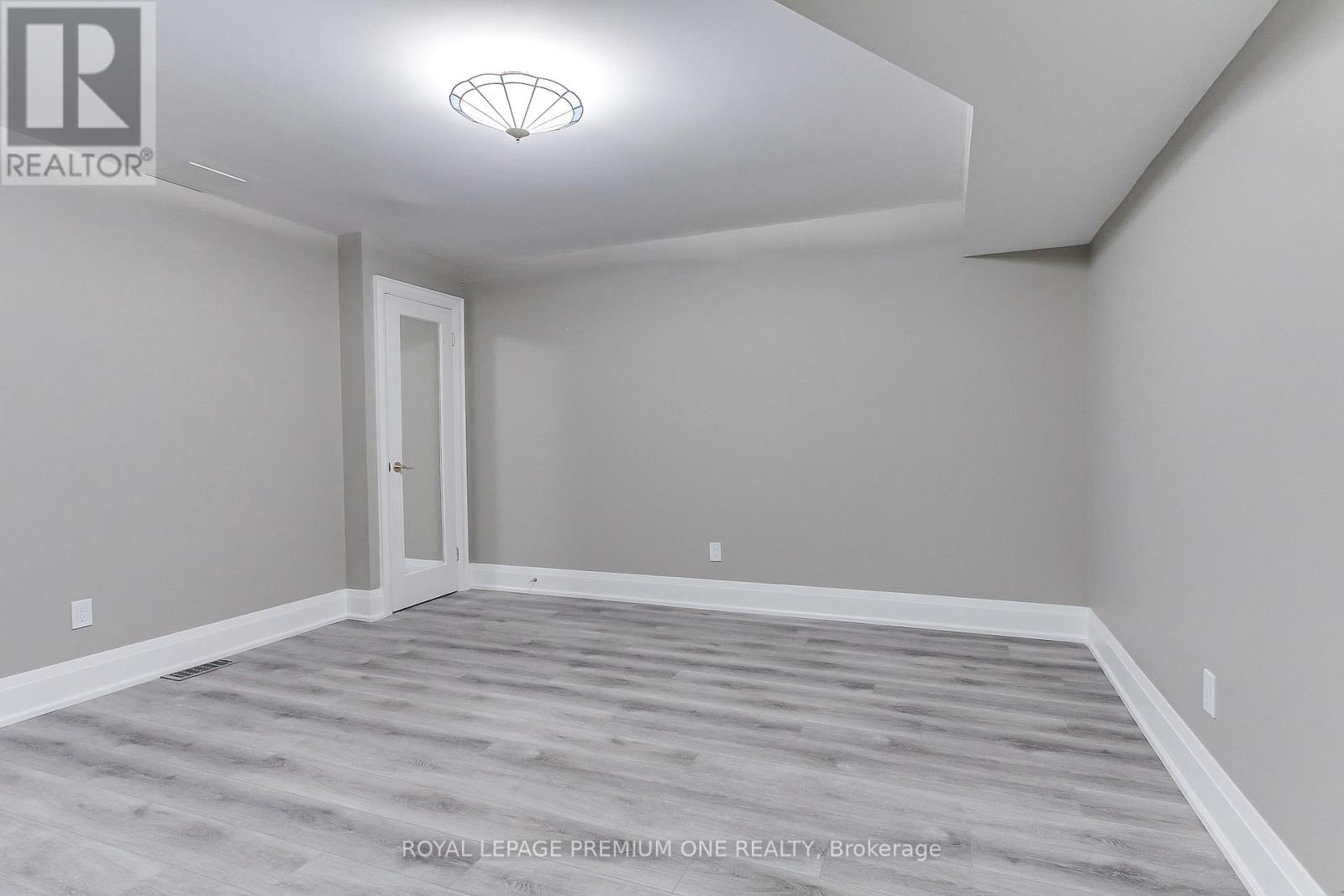 211 Pine Avenue, Caledon, Ontario  L7E 3S7 - Photo 39 - W12923440