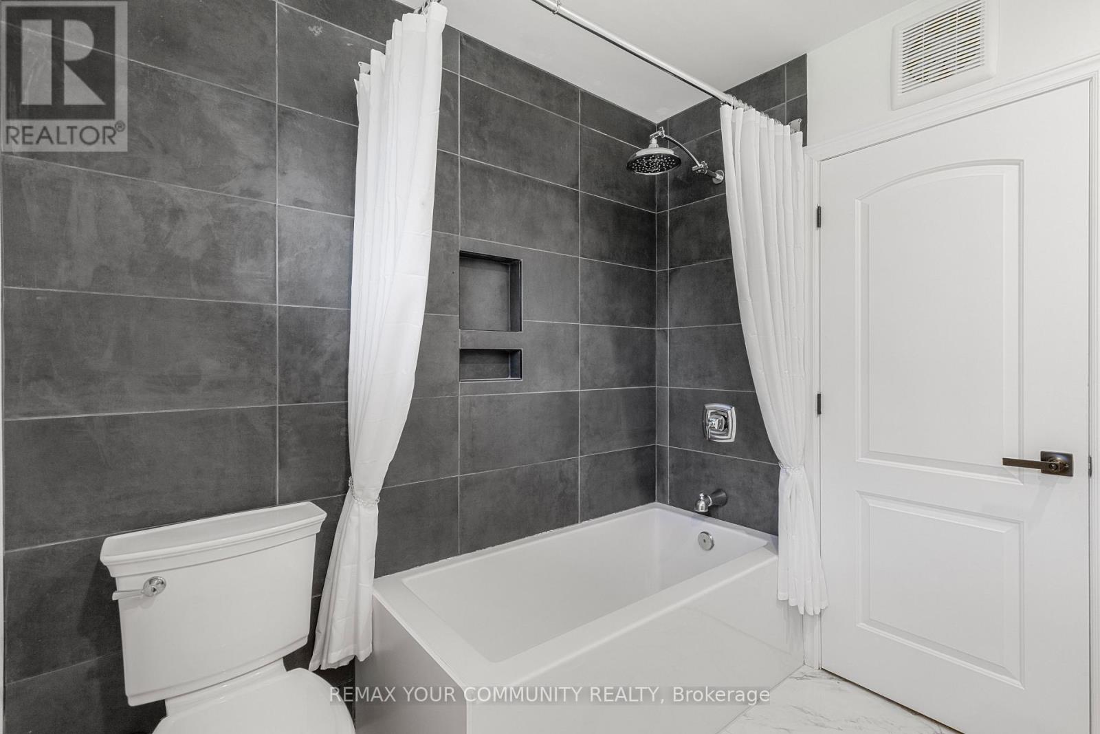 50 Oak Avenue, Hamilton, Ontario  L9H 4Y9 - Photo 16 - X12922124