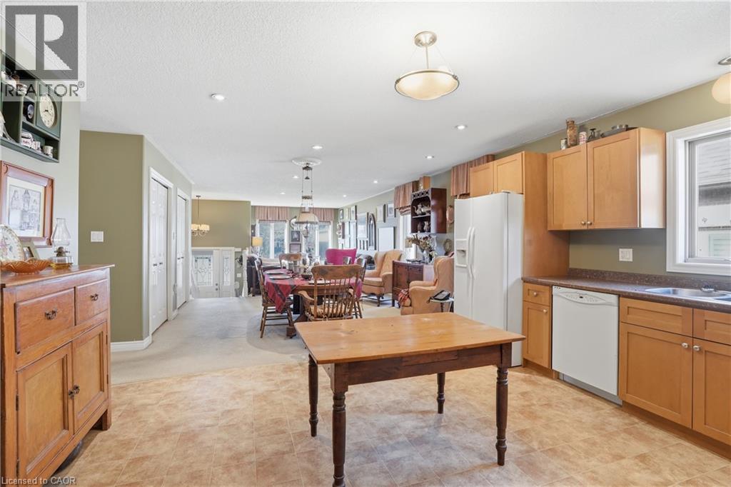 9 Pace Avenue, Brantford, Ontario  N3S 7V4 - Photo 8 - 40815326