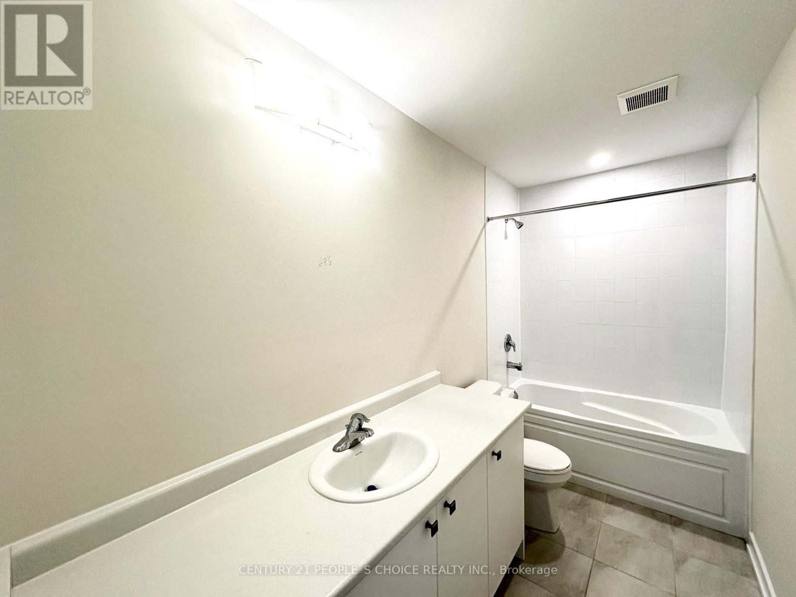 15 Wintergreen Crescent, Haldimand, Ontario  N3W 0H9 - Photo 20 - X12929772