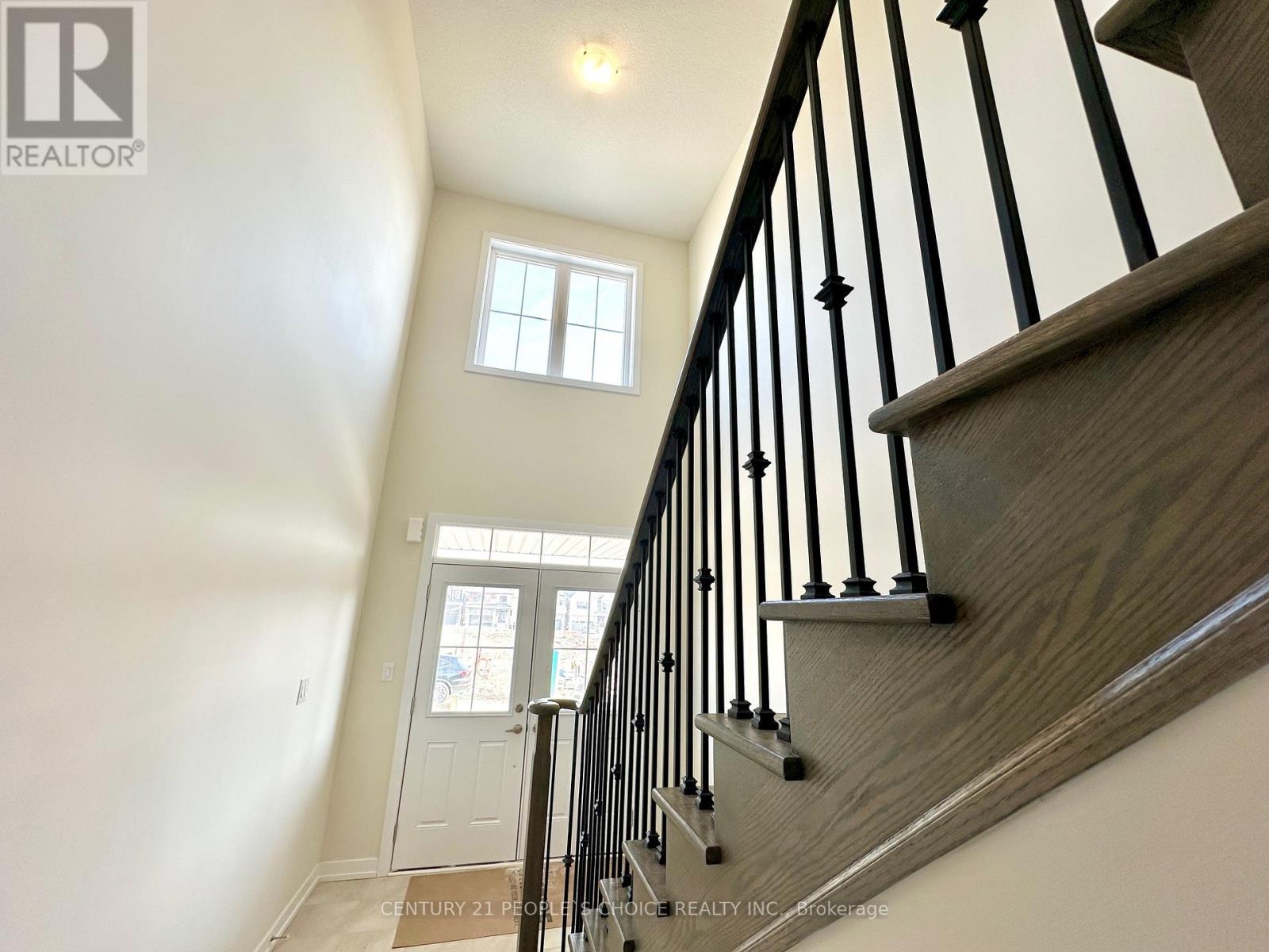 15 Wintergreen Crescent, Haldimand, Ontario  N3W 0H9 - Photo 16 - X12929772