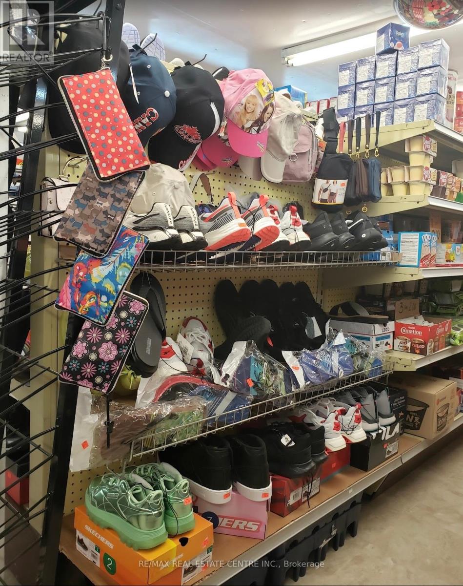 257 Murray Street, Brantford, Ontario  N3S 5S4 - Photo 7 - X12928476