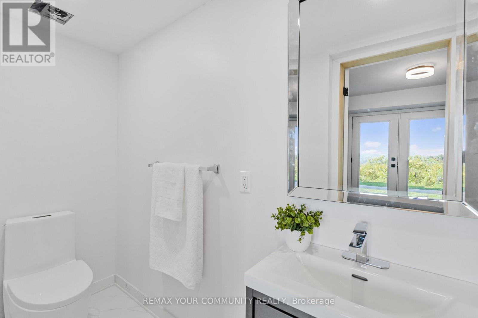 50 Oak Avenue, Hamilton, Ontario  L9H 4Y9 - Photo 24 - X12922124