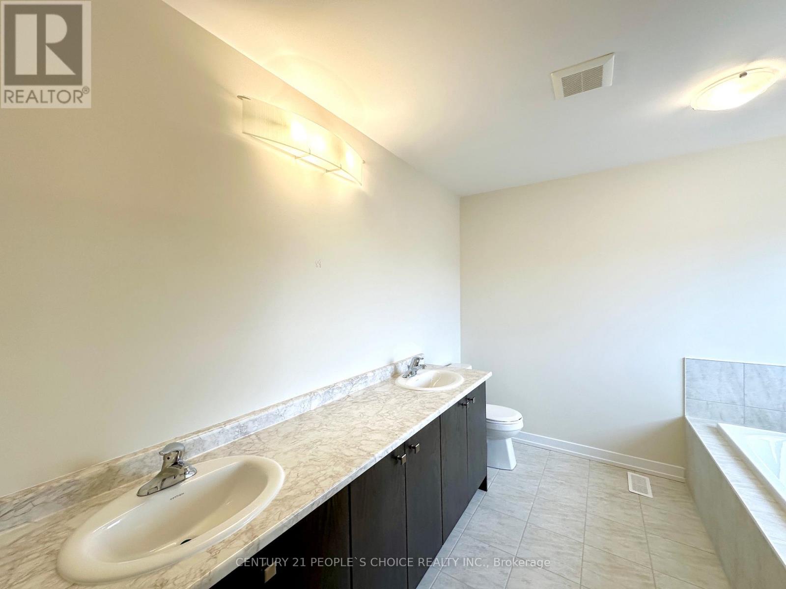 15 Wintergreen Crescent, Haldimand, Ontario  N3W 0H9 - Photo 26 - X12929772