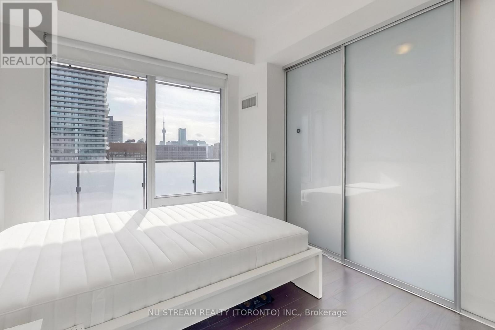 1403 - 1080 Bay Street, Toronto, Ontario  M5S 0A5 - Photo 15 - C12929980