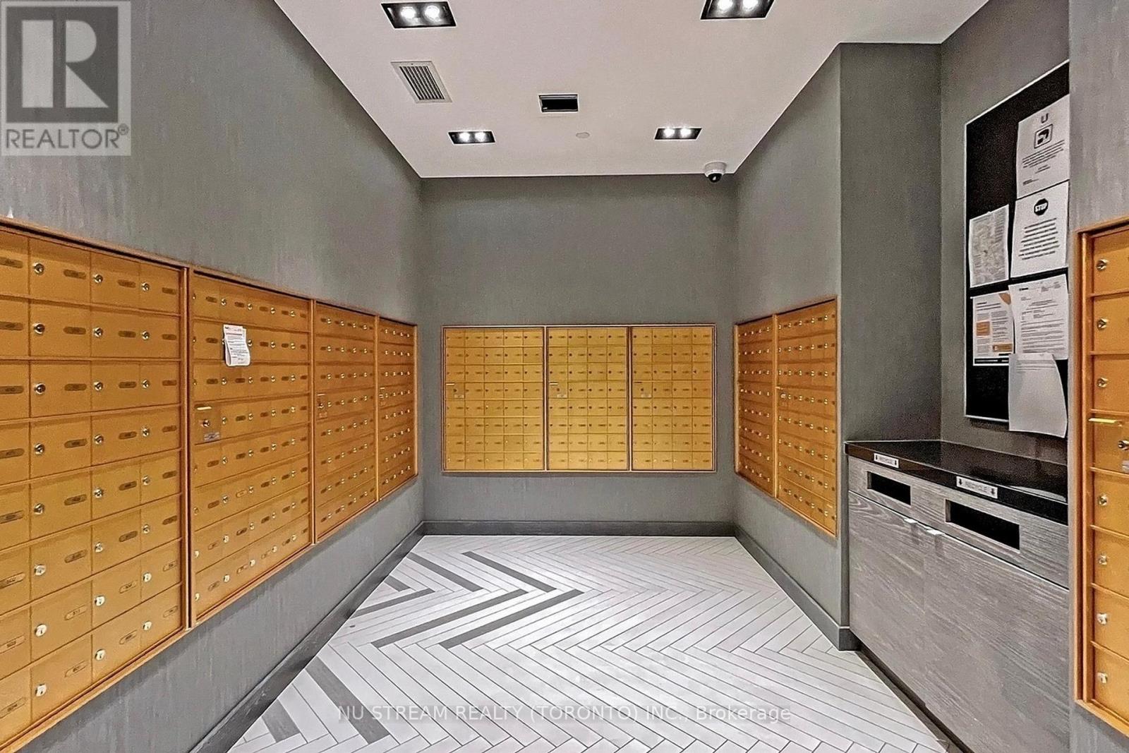 1403 - 1080 Bay Street, Toronto, Ontario  M5S 0A5 - Photo 23 - C12929980