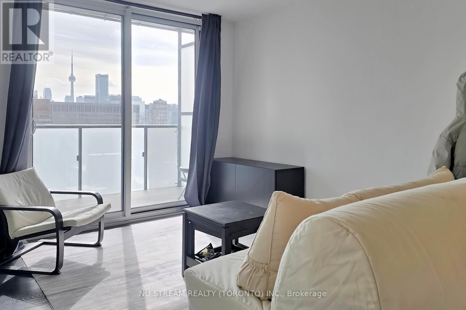 1403 - 1080 Bay Street, Toronto, Ontario  M5S 0A5 - Photo 8 - C12929980