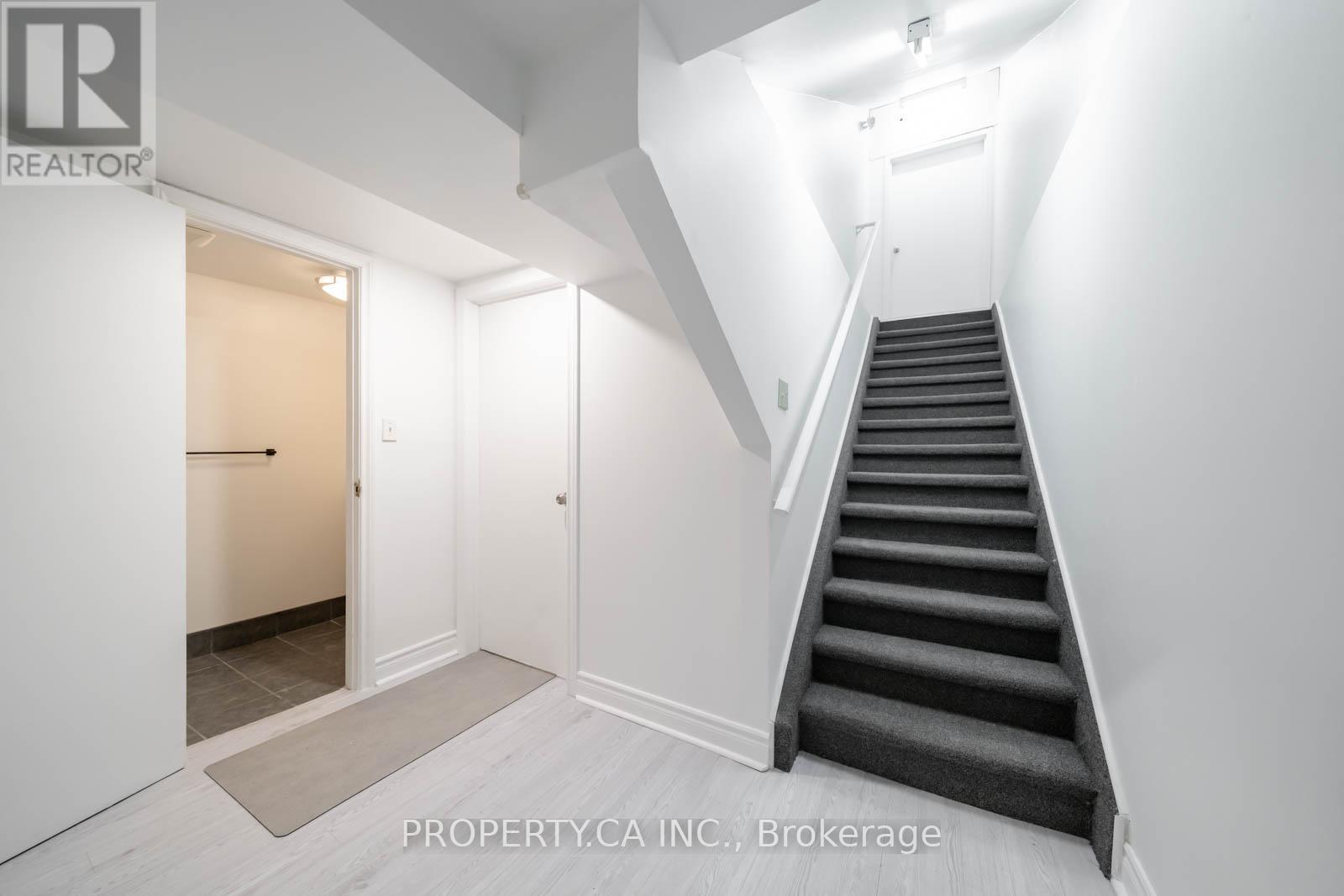 Main - 2657 Yonge Street, Toronto, Ontario  M4P 2J6 - Photo 11 - C12930024