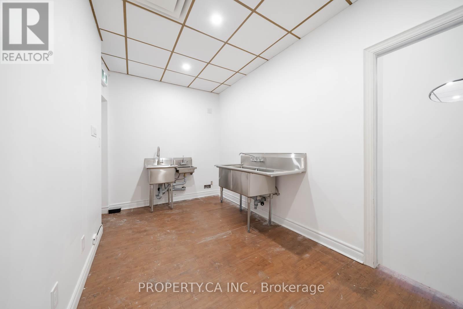 Main - 2657 Yonge Street, Toronto, Ontario  M4P 2J6 - Photo 15 - C12930024