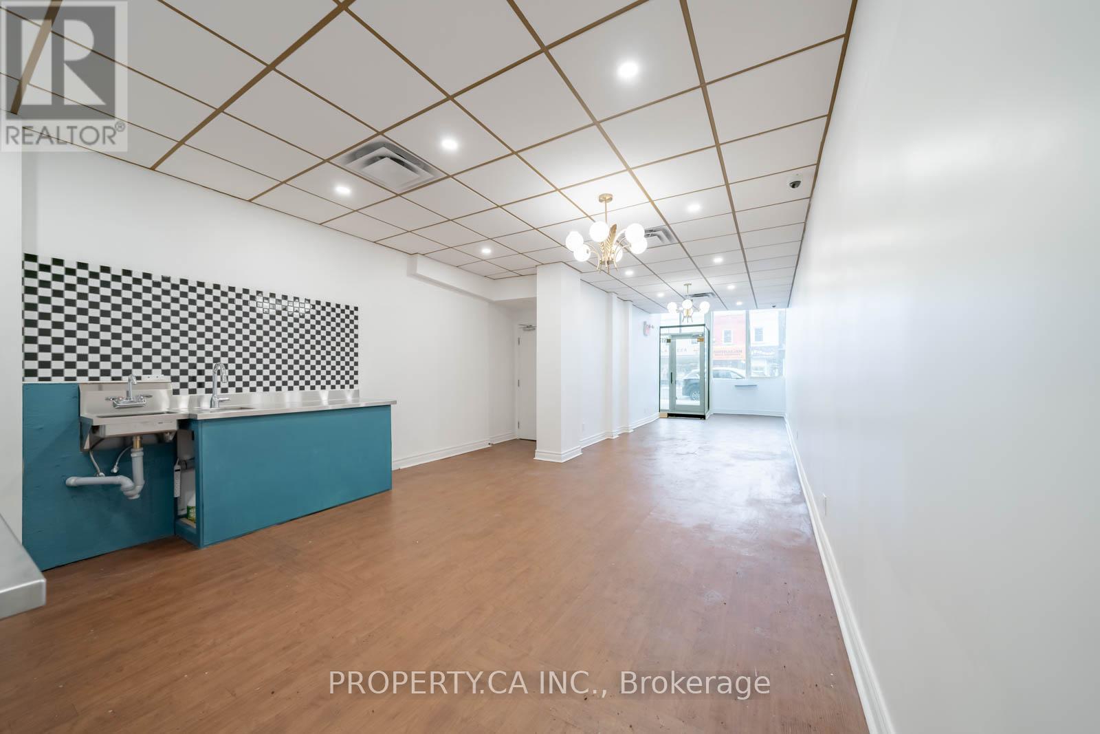 Main - 2657 Yonge Street, Toronto, Ontario  M4P 2J6 - Photo 8 - C12930024