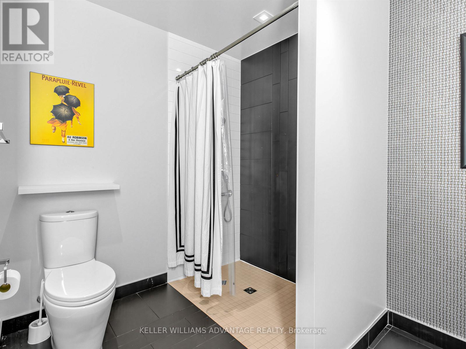 709 - 88 Scott Street, Toronto, Ontario  M5E 0A9 - Photo 21 - C12930034