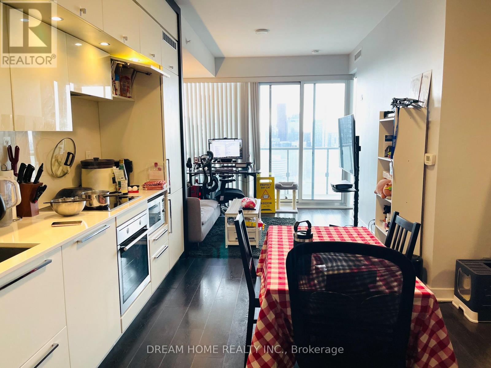 5010 - 15 Grenville Street, Toronto (Bay Street Corridor), Ontario  M4Y 0B9 - Photo 3 - C12930066