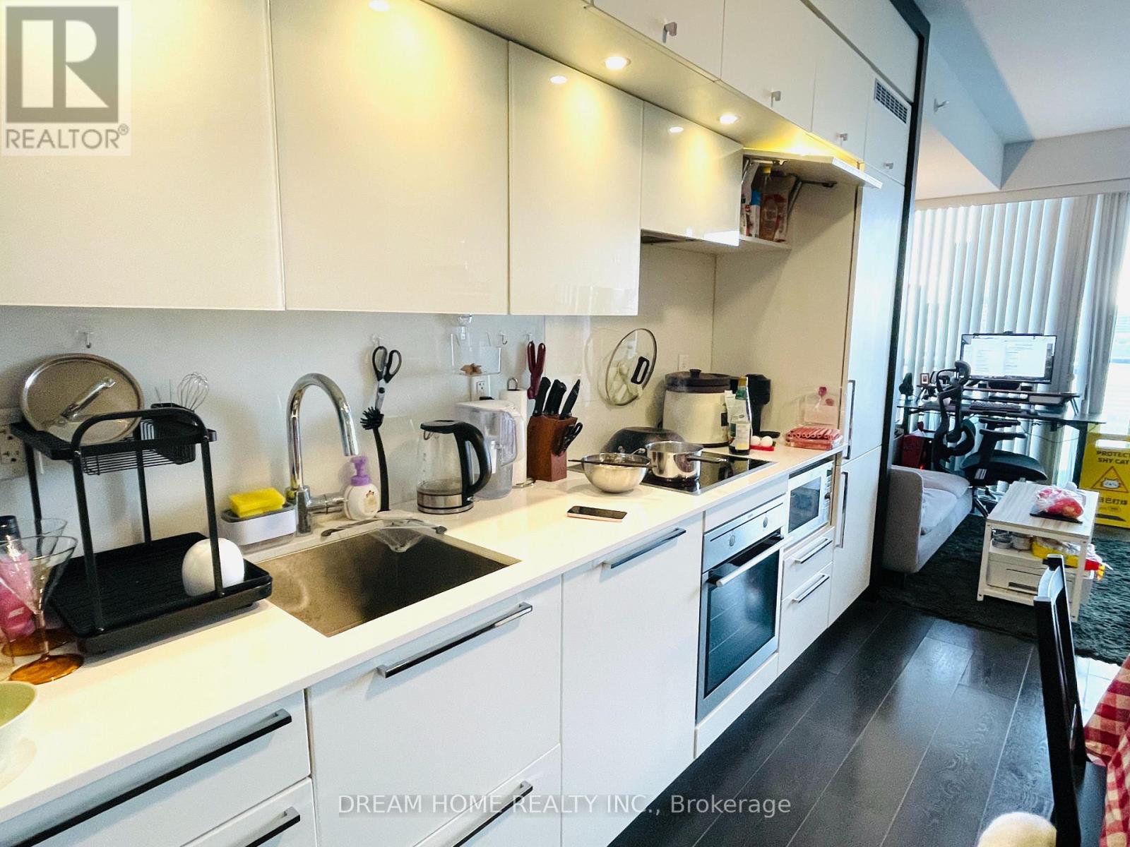 5010 - 15 Grenville Street, Toronto (Bay Street Corridor), Ontario  M4Y 0B9 - Photo 4 - C12930066