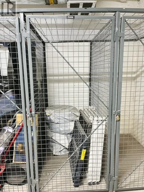 N735 - 7 Golden Lion Heights, Toronto (Newtonbrook East), Ontario  M2M 3T9 - Photo 11 - C12930096