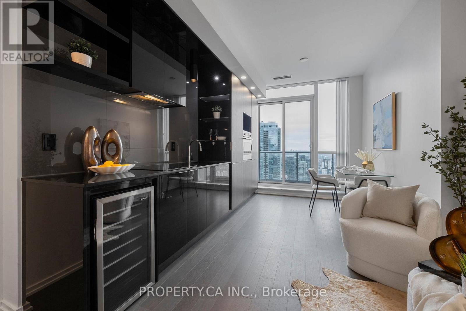 Ph12 - 70 Temperance Street, Toronto (Bay Street Corridor), Ontario  M5H 4E8 - Photo 9 - C12930180