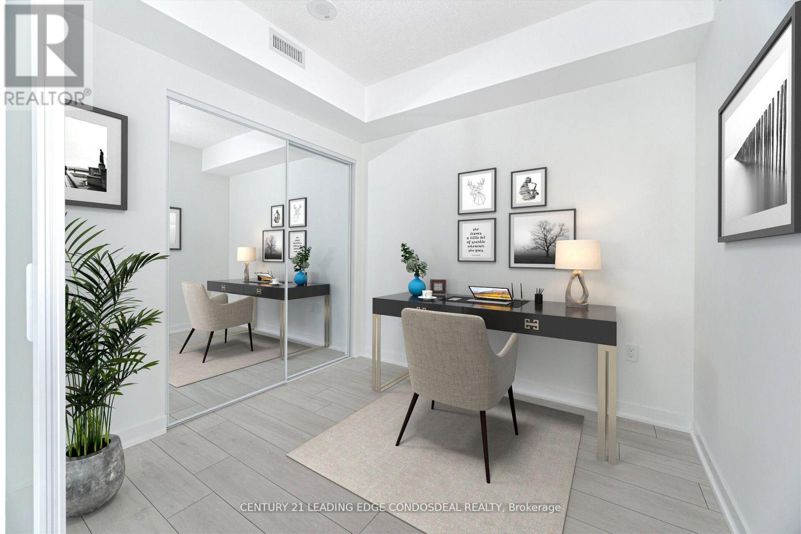 2518 - 230 Simcoe Street, Toronto (Kensington-Chinatown), Ontario  M5T 3B9 - Photo 17 - C12930184