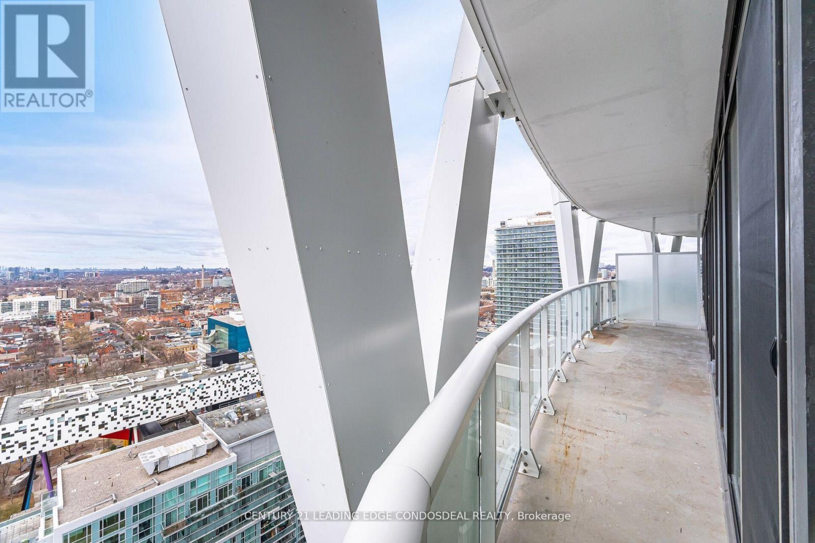 2518 - 230 Simcoe Street, Toronto (Kensington-Chinatown), Ontario  M5T 3B9 - Photo 27 - C12930184