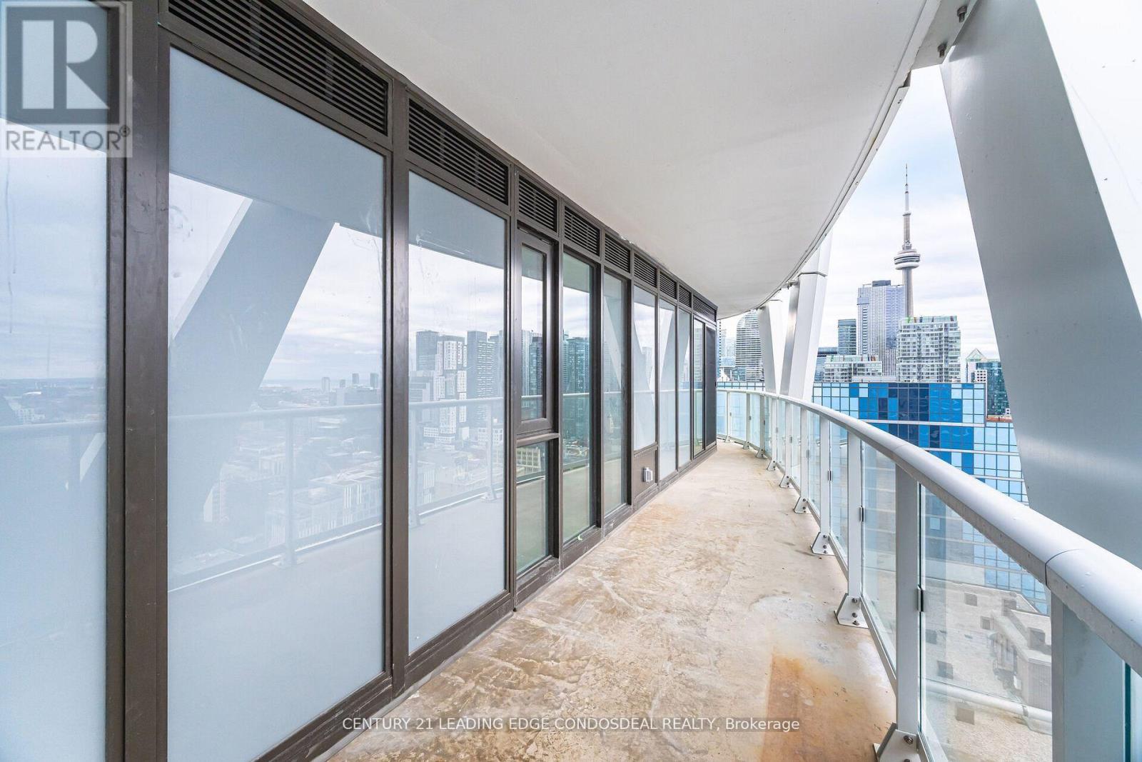 2518 - 230 Simcoe Street, Toronto (Kensington-Chinatown), Ontario  M5T 3B9 - Photo 29 - C12930184