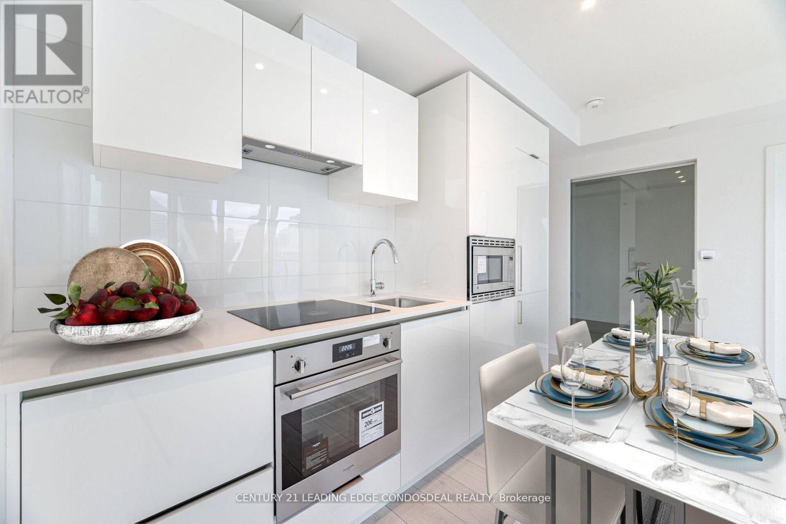 2518 - 230 Simcoe Street, Toronto (Kensington-Chinatown), Ontario  M5T 3B9 - Photo 7 - C12930184