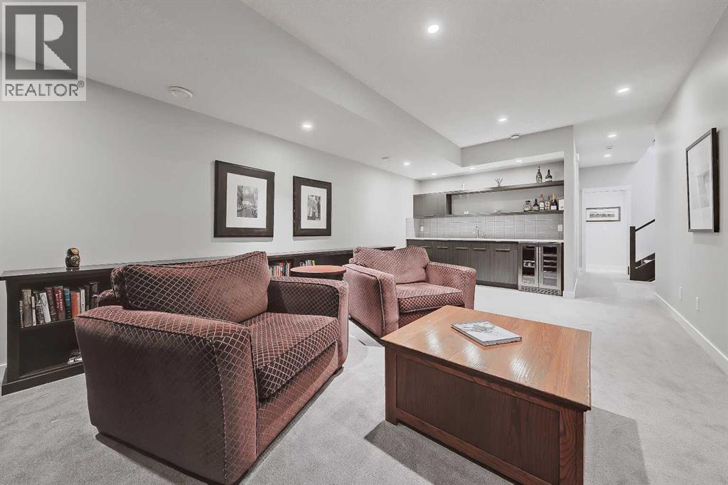 1705 46 Avenue Sw, Calgary, Alberta  T2T 2R6 - Photo 26 - A2296408