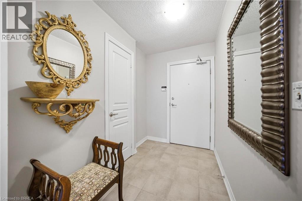 1940 Ironstone Drive Unit# 1507, Burlington, Ontario  L7L 0E4 - Photo 6 - 40815711