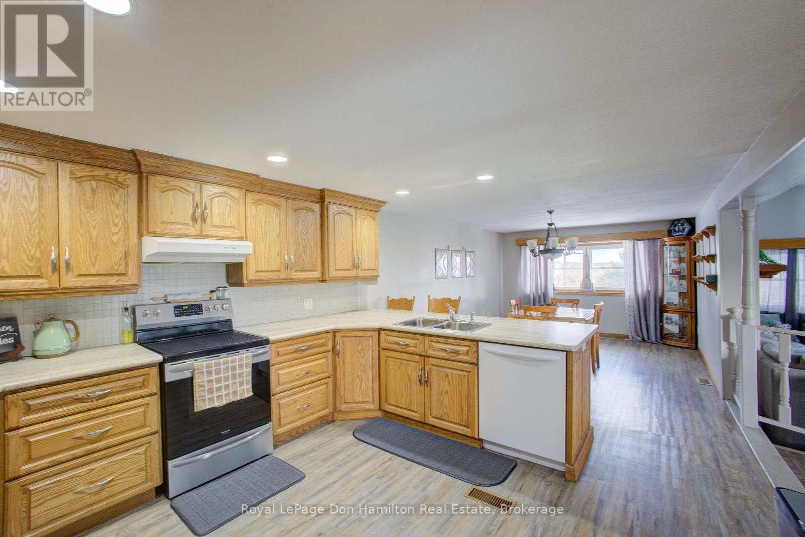 9270 Road 157 Road, North Perth, Ontario  N0G 2P0 - Photo 27 - X12695108