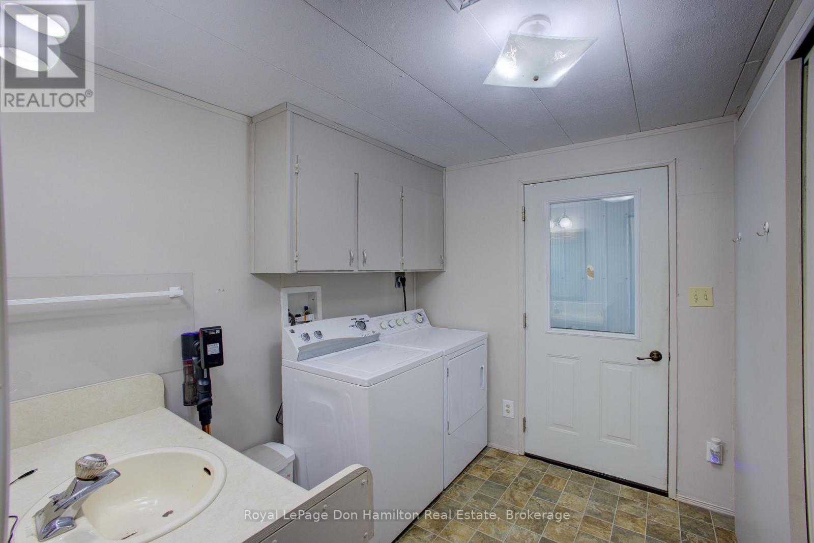 9270 Road 157 Road, North Perth, Ontario  N0G 2P0 - Photo 35 - X12695108