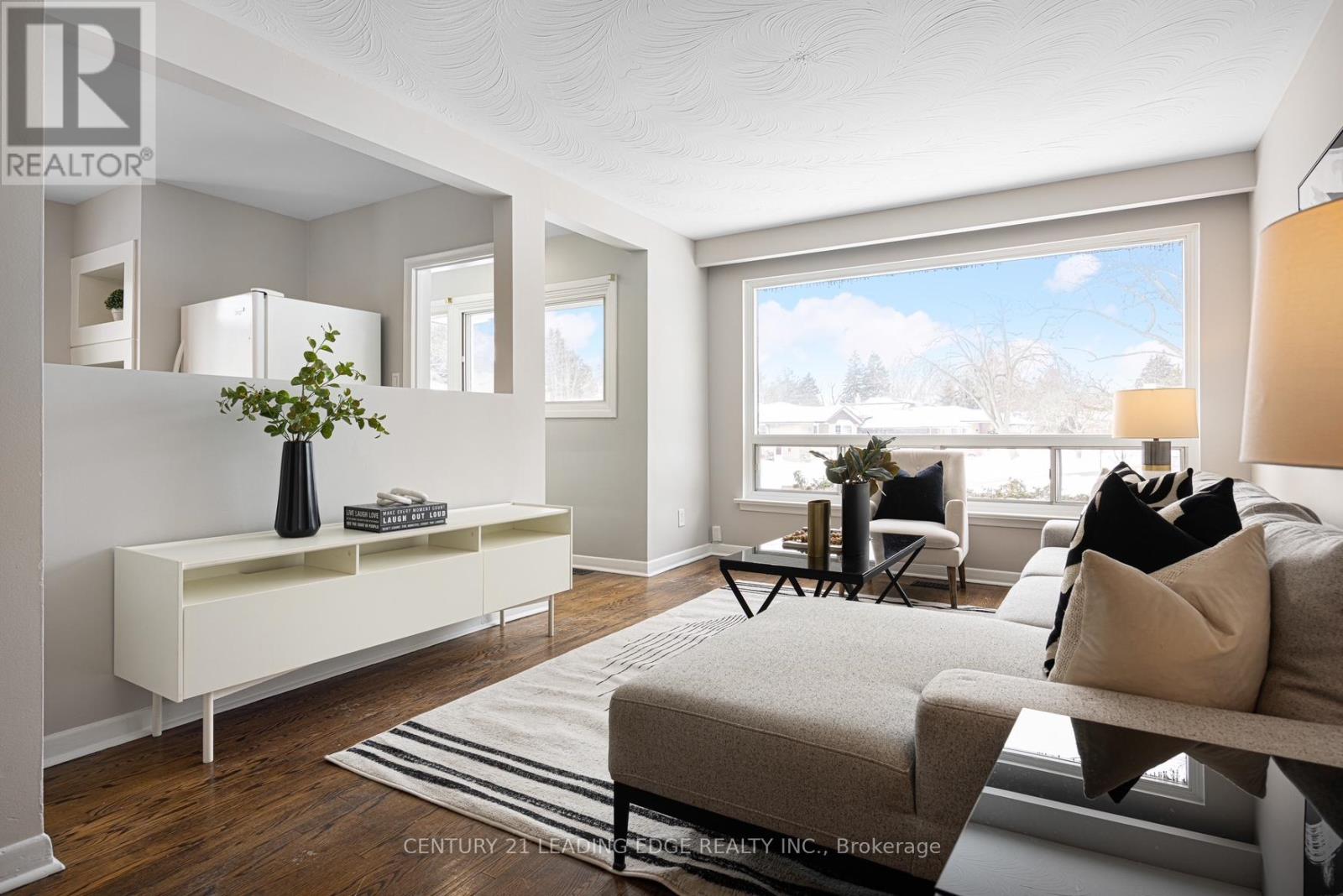 79 Tivoli Court, Toronto, Ontario M1E 2A6 - Photo 2 - E12930008