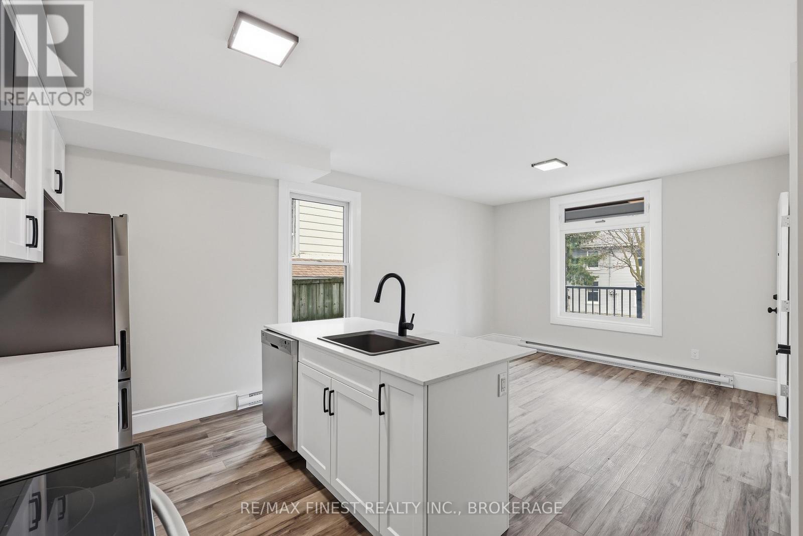 184 Montreal Street, Kingston, Ontario  K7K 3G4 - Photo 10 - X12929610