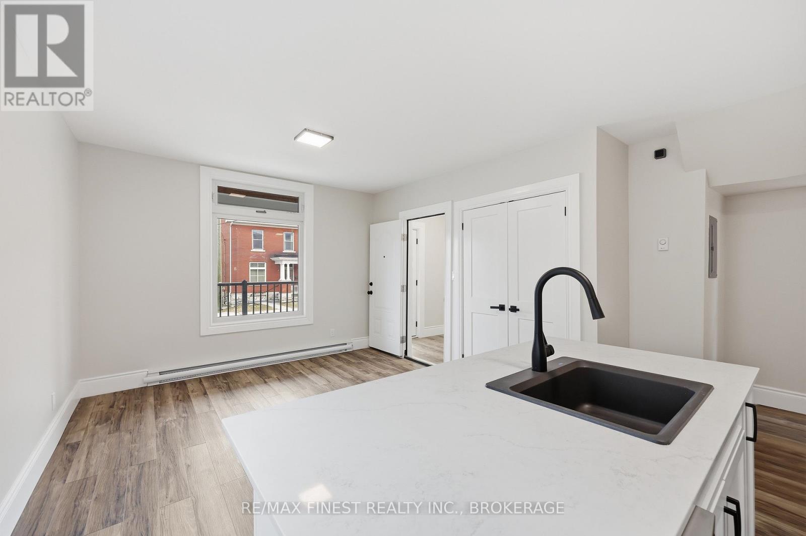 184 Montreal Street, Kingston, Ontario  K7K 3G4 - Photo 11 - X12929610