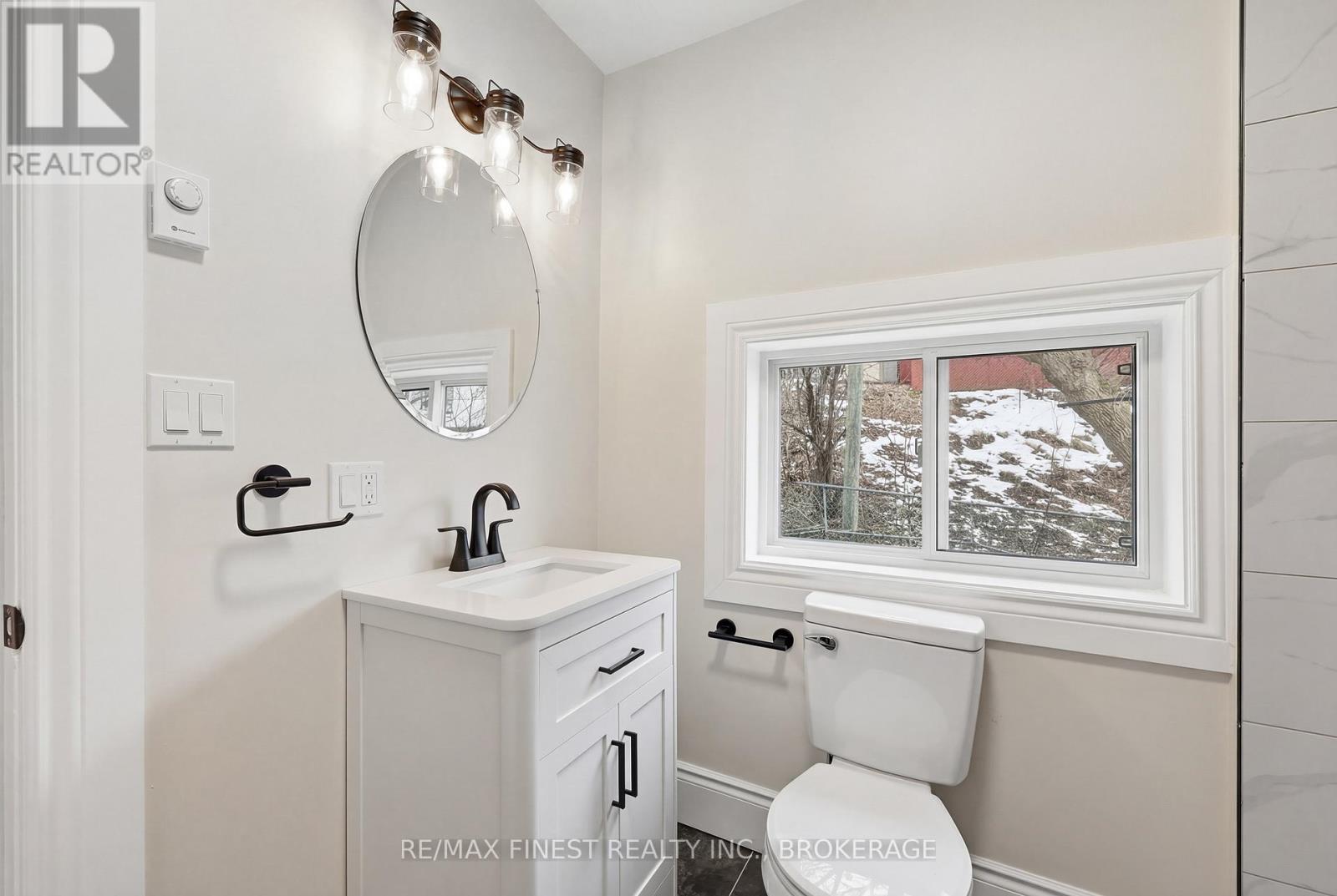 184 Montreal Street, Kingston, Ontario  K7K 3G4 - Photo 23 - X12929610