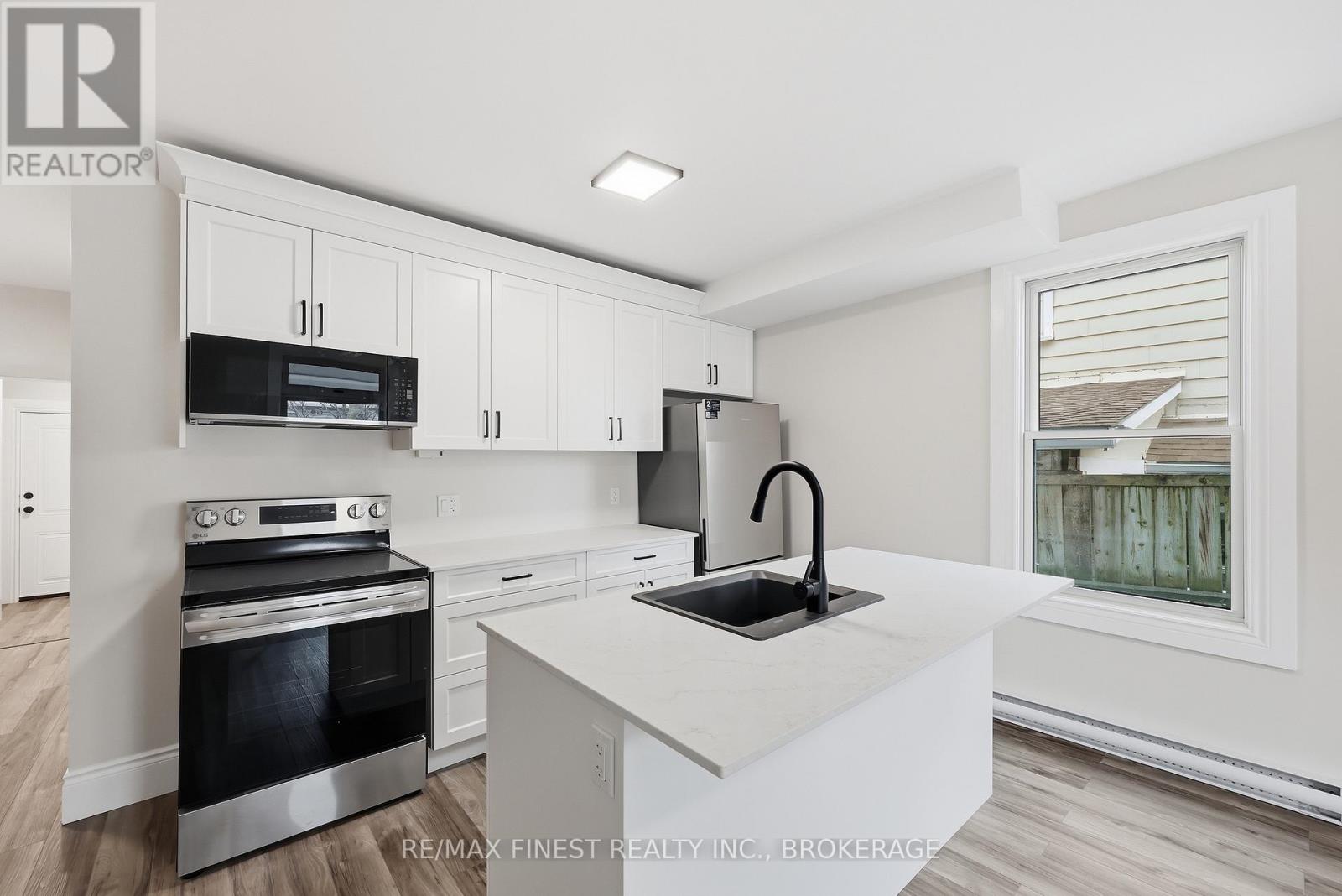 184 Montreal Street, Kingston, Ontario  K7K 3G4 - Photo 13 - X12929610