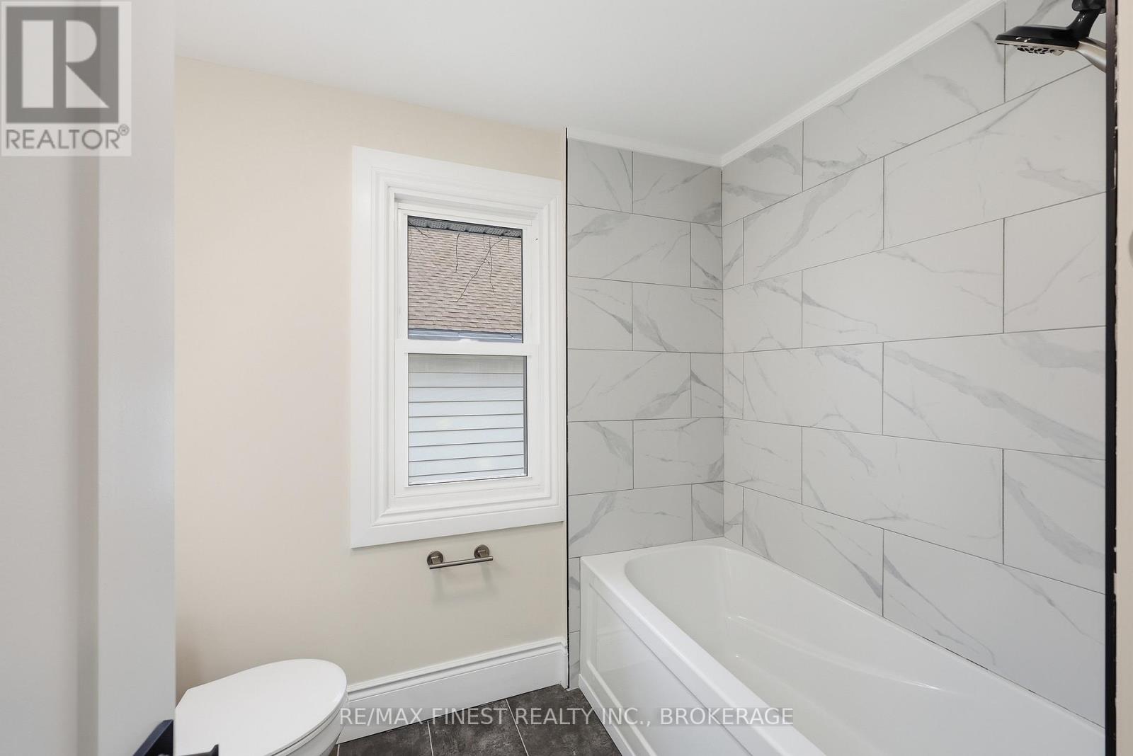 184 Montreal Street, Kingston, Ontario  K7K 3G4 - Photo 32 - X12929610